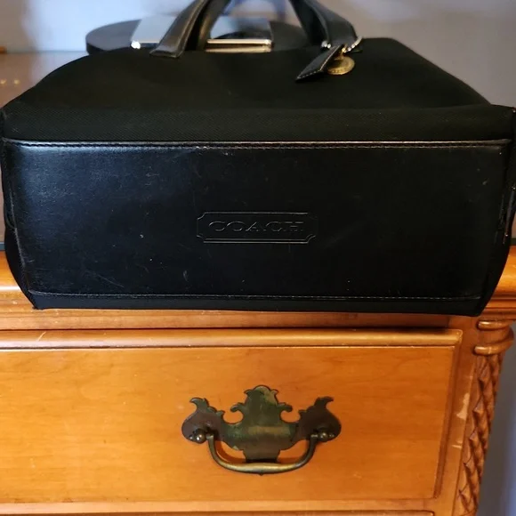 Coach VINTAGE Black Twill Fabric & Leather Trimmed Shoulder bag EUC - Picture 2 of 7